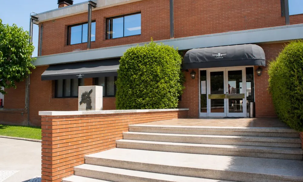 Entrada de les oficines de l’Aeroclub Barcelona-Sabadell